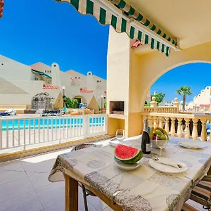 https://mareverde-apartment.adeje-hotels.com
