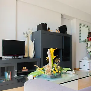 https://los-geranios-203.adeje-hotels.com